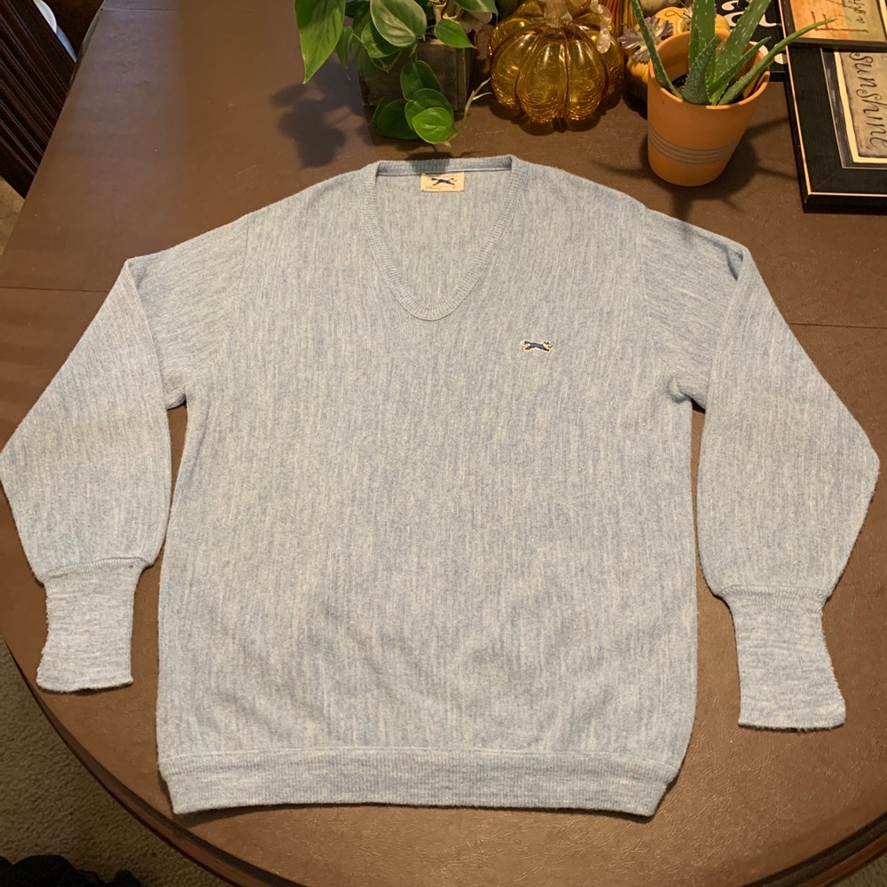 VINTAGE:  THE FOX SWEATER, JC PENNY, MEN'S XL HEATHER BABY BLUE V-NECK,